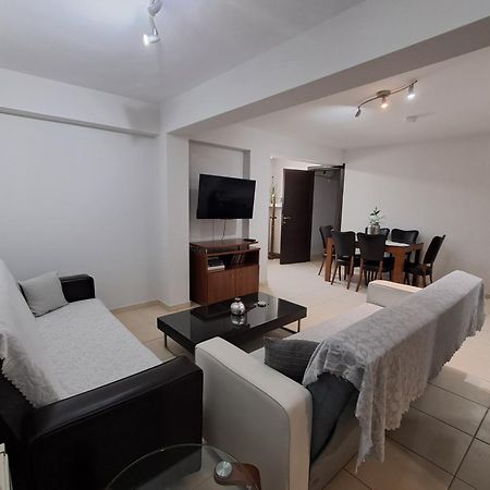 Mary'S Cozy Apartment อเล็กซานโดรโพลิส ภายนอก รูปภาพ