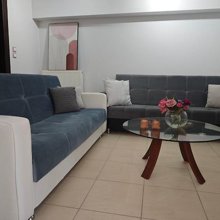 Mary'S Cozy Apartment อเล็กซานโดรโพลิส ภายนอก รูปภาพ