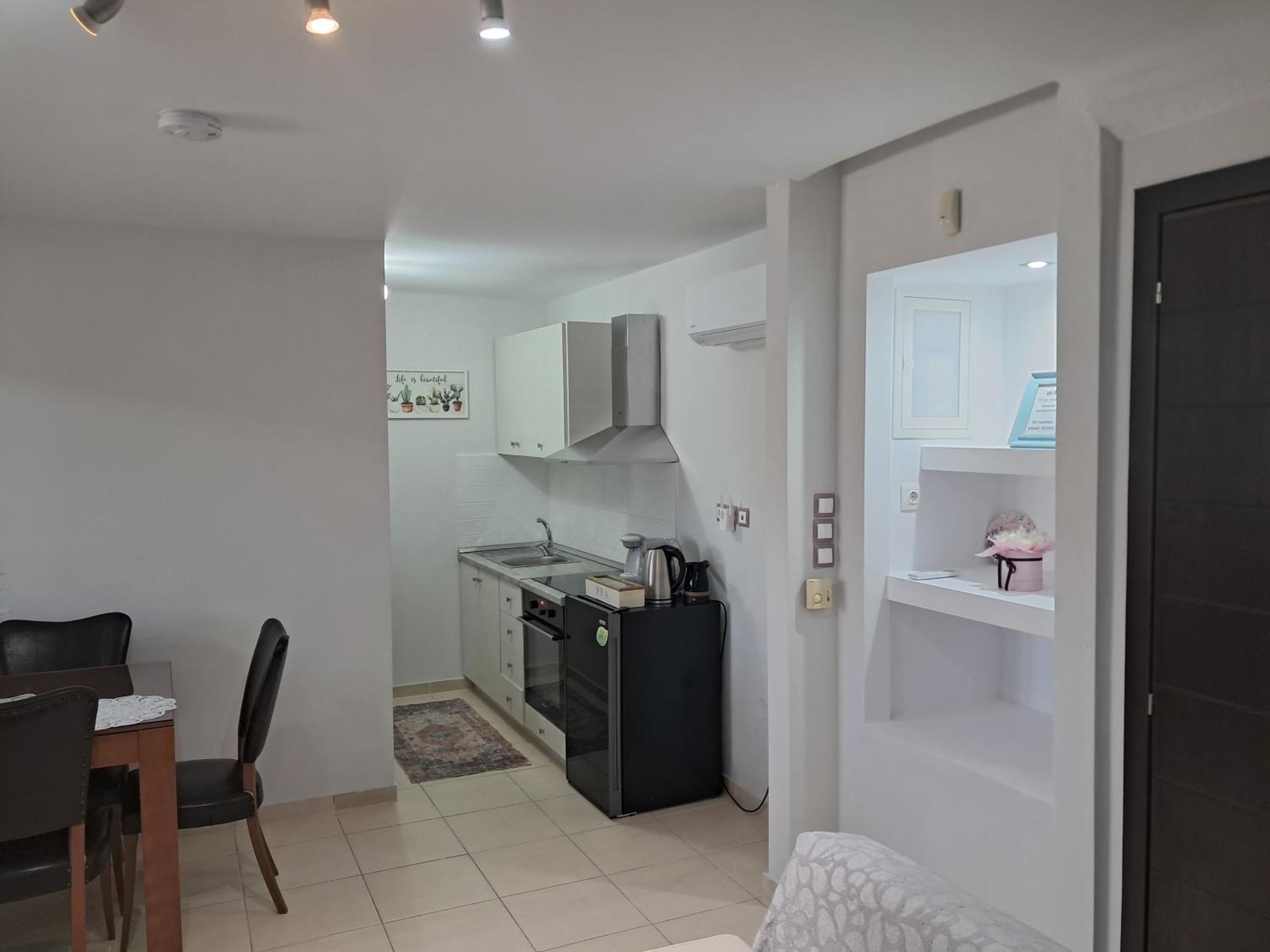 Mary'S Cozy Apartment อเล็กซานโดรโพลิส ภายนอก รูปภาพ