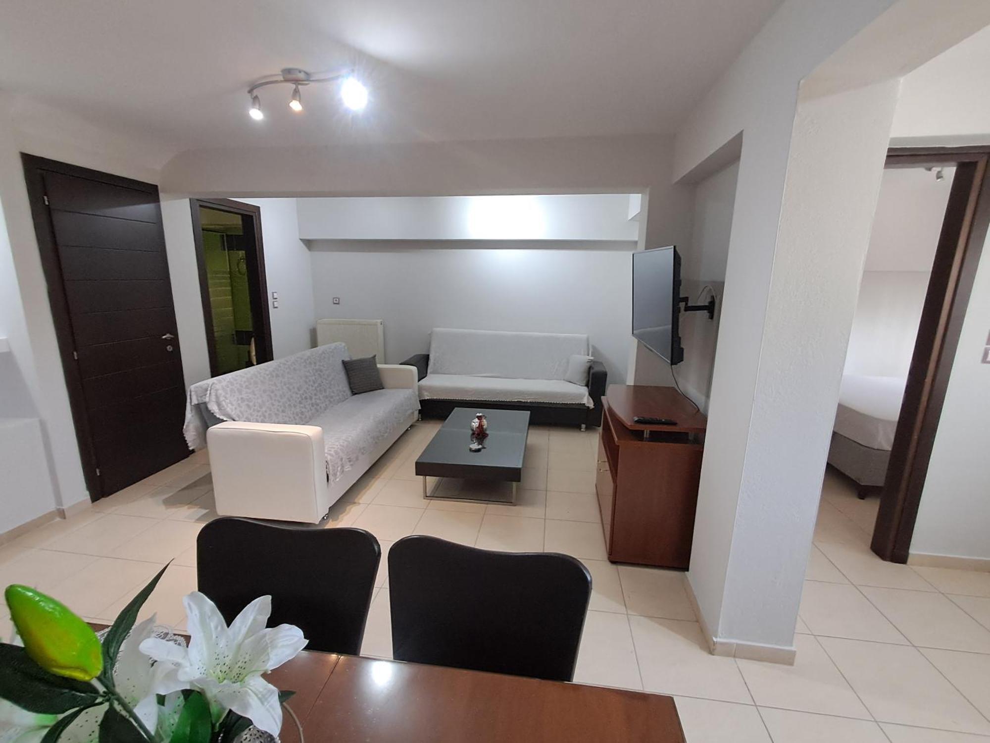 Mary'S Cozy Apartment อเล็กซานโดรโพลิส ภายนอก รูปภาพ